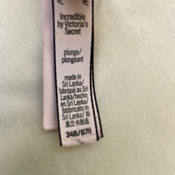 VICTORIA’S SECRET BRA, SIZE 34B, Mauve Color, Plunge, Style name is Incredible - Picture 11 of 12